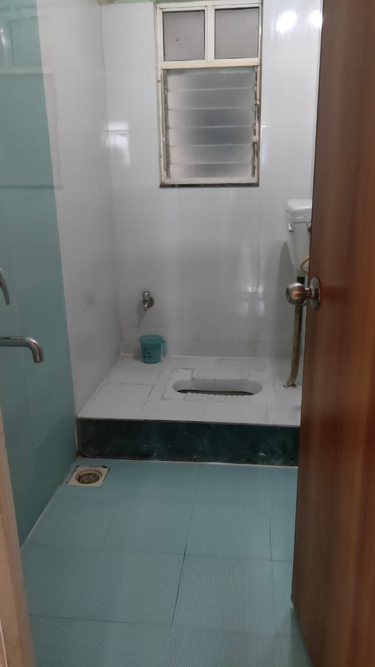 Bathroom, kumar-primavera 2 Bedroom 823 Sq.Ft. Apartment In Wadgaon Sheri Pune 9197814