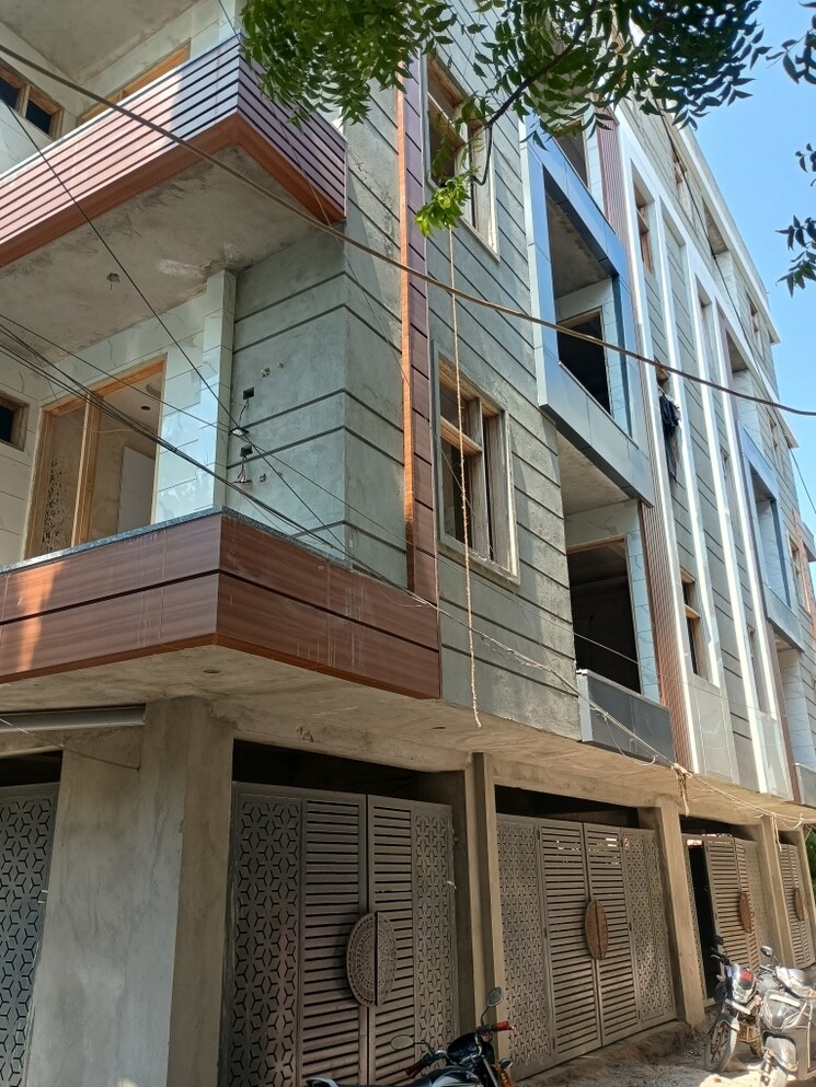 Exterior View, igi airport area 3 Bedroom 1000 Sq.Ft. Builder Floor In Igi Airport Area Delhi 9032110