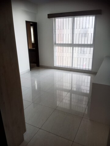 Bathroom in 4 BHK Apartment at Prestige Fairfield, Rmv 2nd Stage – for Rent