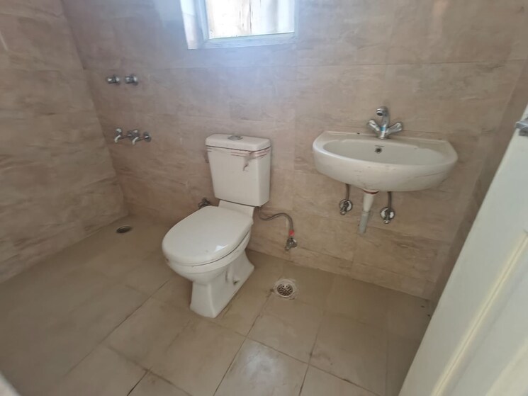 Bathroom, wave-dream-homes 2 Bedroom 808 Sq.Ft. Apartment In Wave City Ghaziabad 9197885