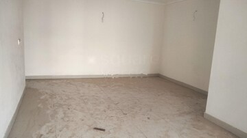 Room in 3 BHK Apartment at Pareena The Elite Residences, Sector 99 – for Rent