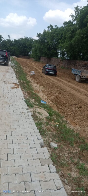  Plot – Exterior View View at Bhondsi - for Sale