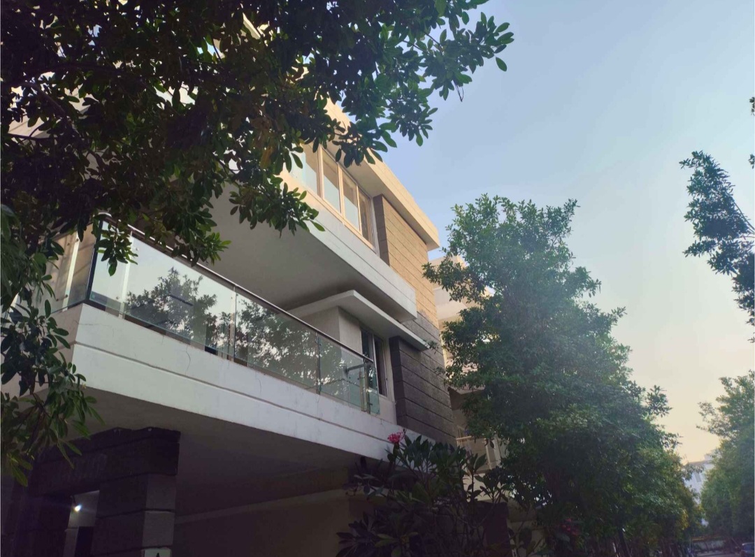 4 BHK + Extra Room Villa For Sale in Realtors Choice 