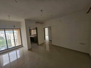 Room in 2 BHK Apartment at Avant Hillway, Goregaon East – for Rent