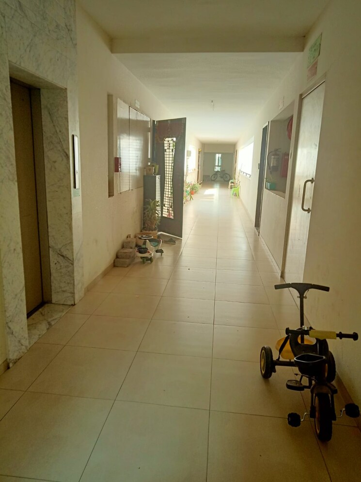 Bathroom, five-star-royal-entrada 1 Bedroom 570 Sq.Ft. Apartment In Wakad Pune 9198006