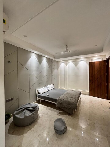 Living Room in 4 BHK Builder Floor at Aradhya Homes, Sector 67a – for Rent