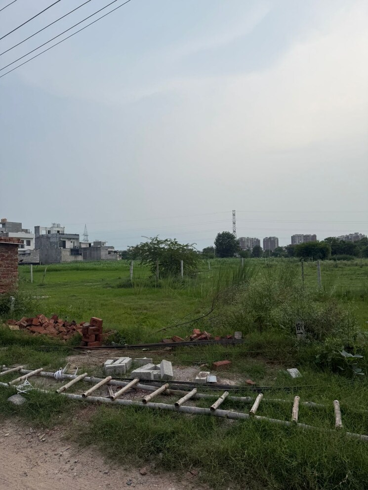 undefined, kharar landran road  100 Sq.Yd. Plot In Kharar Landran Road Mohali 9198060