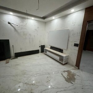 Room in 3 BHK Builder Floor at Sector 21c – for Sale