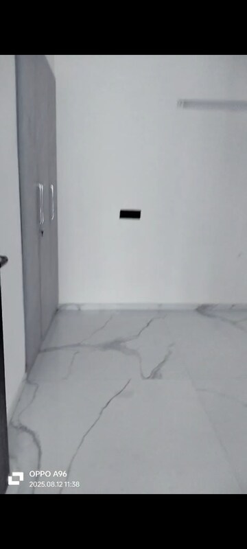 Room in 4 BHK Apartment at Emerald Anmol, Sector 88 – for Rent