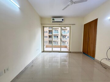 Room in 3 BHK Apartment at Sector 20 – for Rent