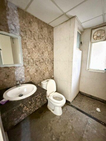 Attached Bathroom in 3 BHK Apartment at Sector 20 – for Rent