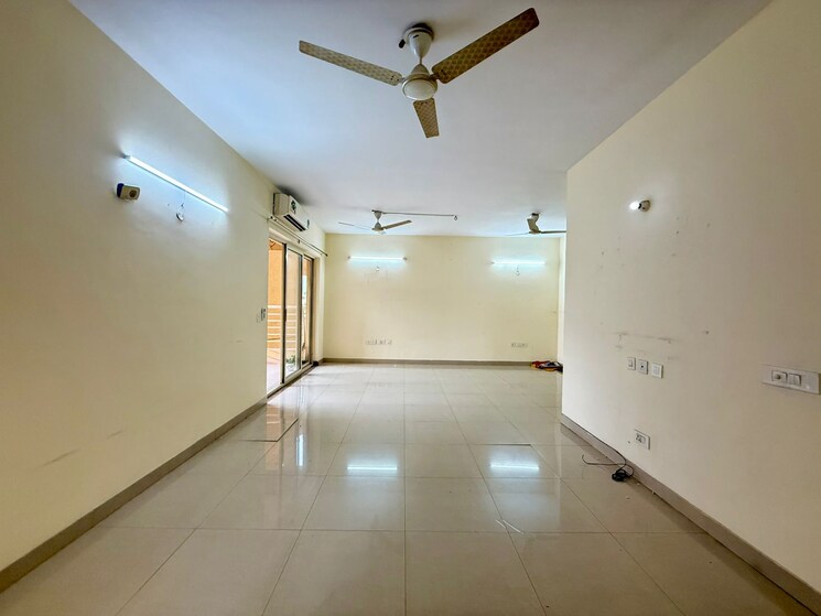 undefined, sector 20 3 Bedroom 1650 Sq.Ft. Apartment In Sector 20 Panchkula 9198079
