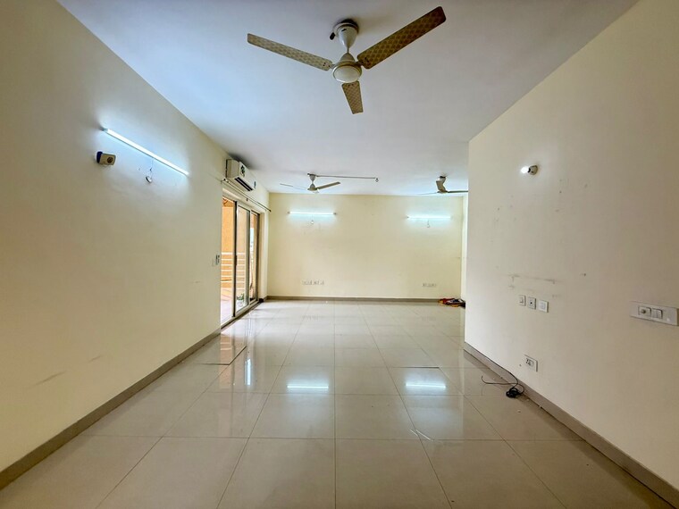 undefined, sector 20 3 Bedroom 1650 Sq.Ft. Apartment In Sector 20 Panchkula 9198079