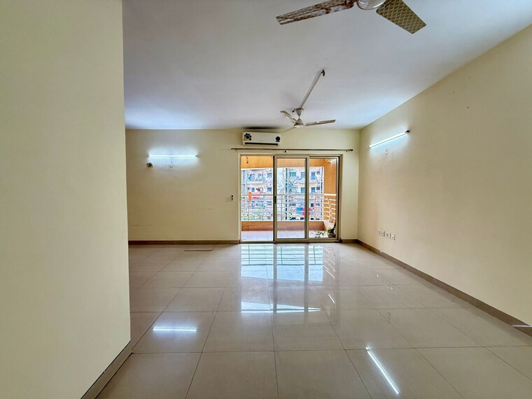 Room, sector 20 3 Bedroom 1650 Sq.Ft. Apartment In Sector 20 Panchkula 9198079