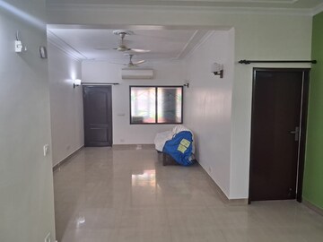 Room in 2 BHK Independent House at Sector 40 – for Rent