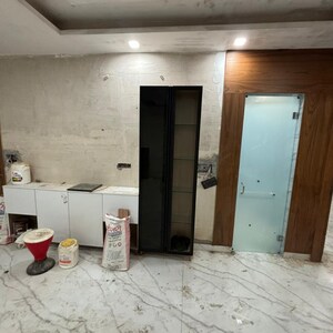 Room in 3 BHK Builder Floor at Green Fields Colony – for Sale