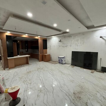 Living Room in 3 BHK Builder Floor at Green Fields Colony – for Sale