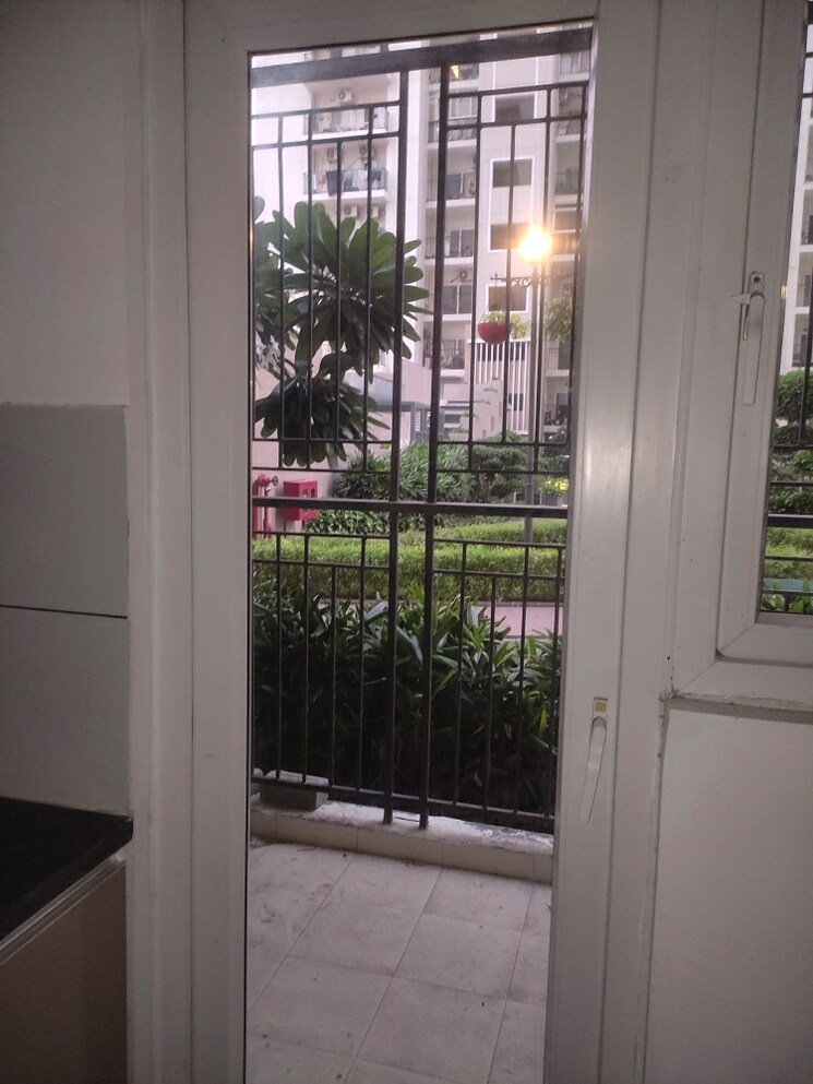 Balcony, gulshan-botnia 3 Bedroom 1355 Sq.Ft. Apartment In Sector 144 Noida 9198263