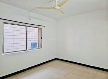 Room in 2 BHK Apartment at Bombay Sappers Colony, Wadgaon Sheri – for Rent