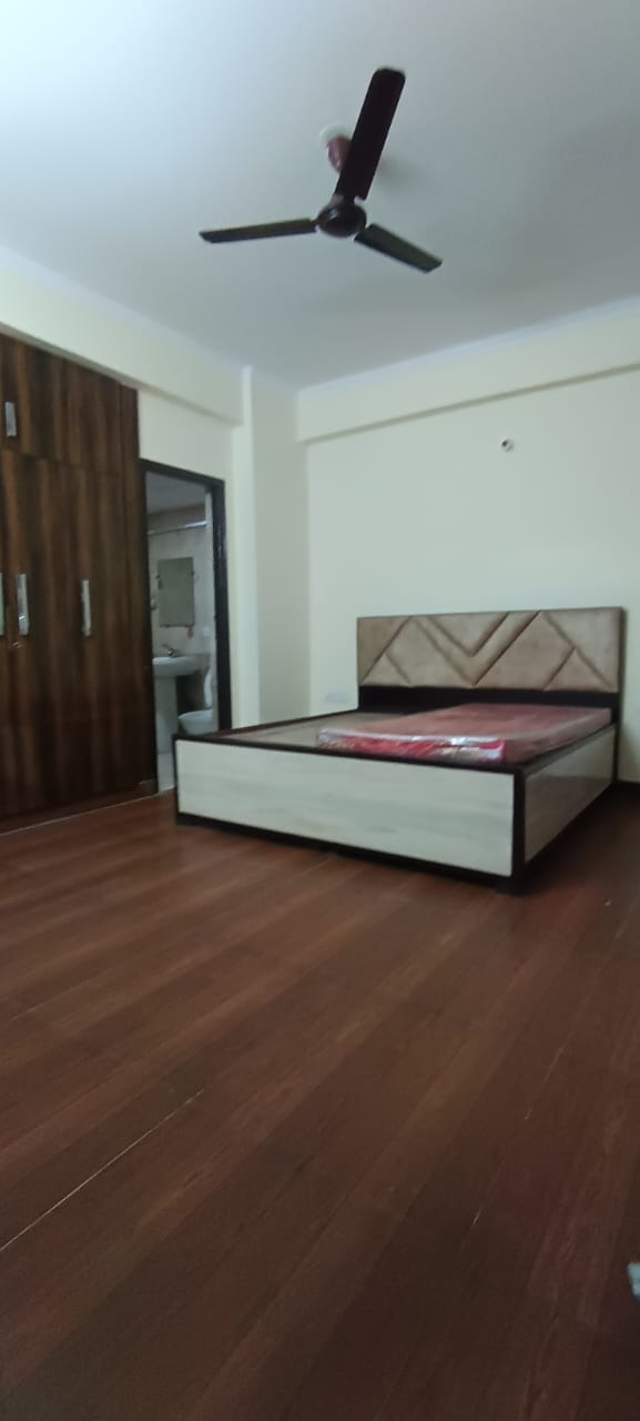 2.5 BHK + Study Room Apartment For Sale in Aims Golf City