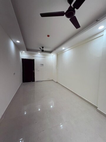 Building Lobby in 2 BHK Apartment at Signature Global Prime, Sector 63a – for Rent