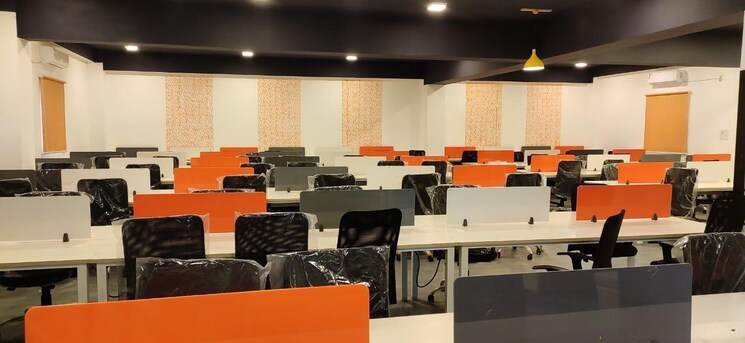 Team Area, vijay nagar Commercial Office Space 5800 Sq.Ft. In Vijay Nagar Indore 9198370