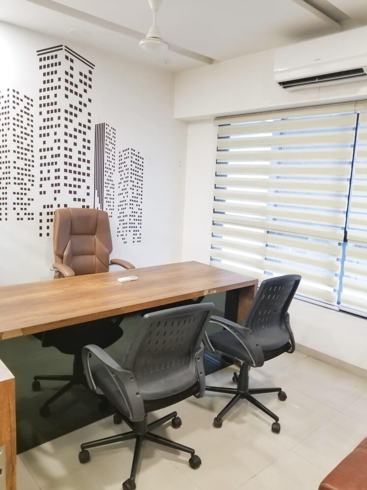 Team Area, vijay nagar Commercial Office Space 5800 Sq.Ft. In Vijay Nagar Indore 9198370