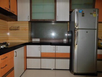 Furnished Amenities in 2 BHK Apartment at Shiv Sagar Nilkanth CHS, Dadar West – for Rent