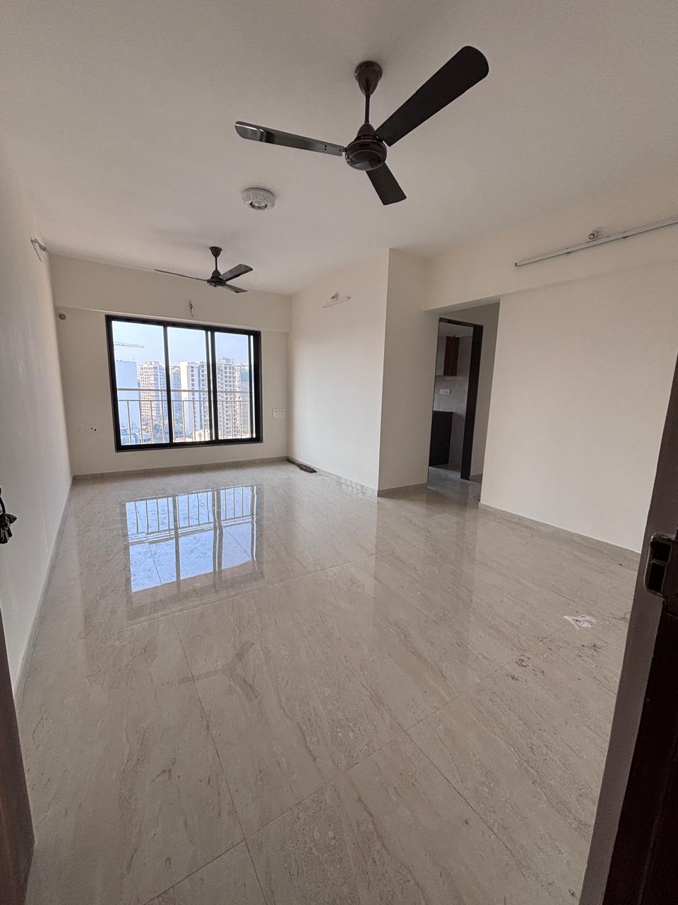 2 BHK Apartment For Rent in Oxford Navrang Crystal