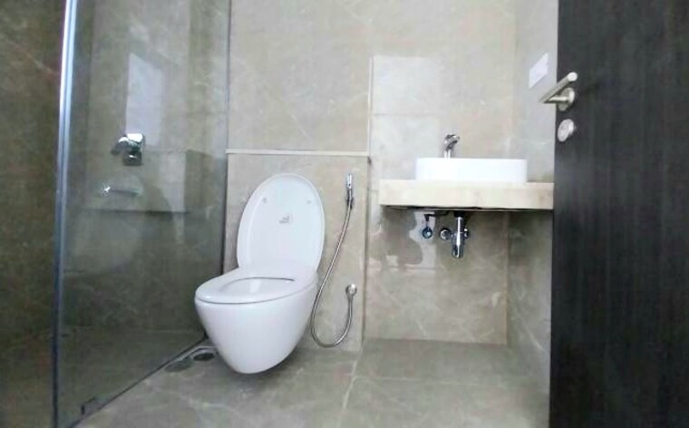 Bathroom, oberoi-eternia 3 Bedroom 912 Sq.Ft. Apartment In Mulund West Mumbai 9198417