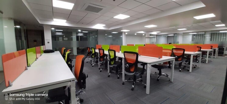 Team Area, vijay nagar Commercial Office Space 12000 Sq.Ft. In Vijay Nagar Indore 9198397