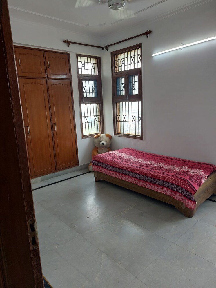 Bedroom, sector 18 dwarka 3 Bedroom 1500 Sq.Ft. Apartment In Sector 18 Dwarka Delhi 9198508