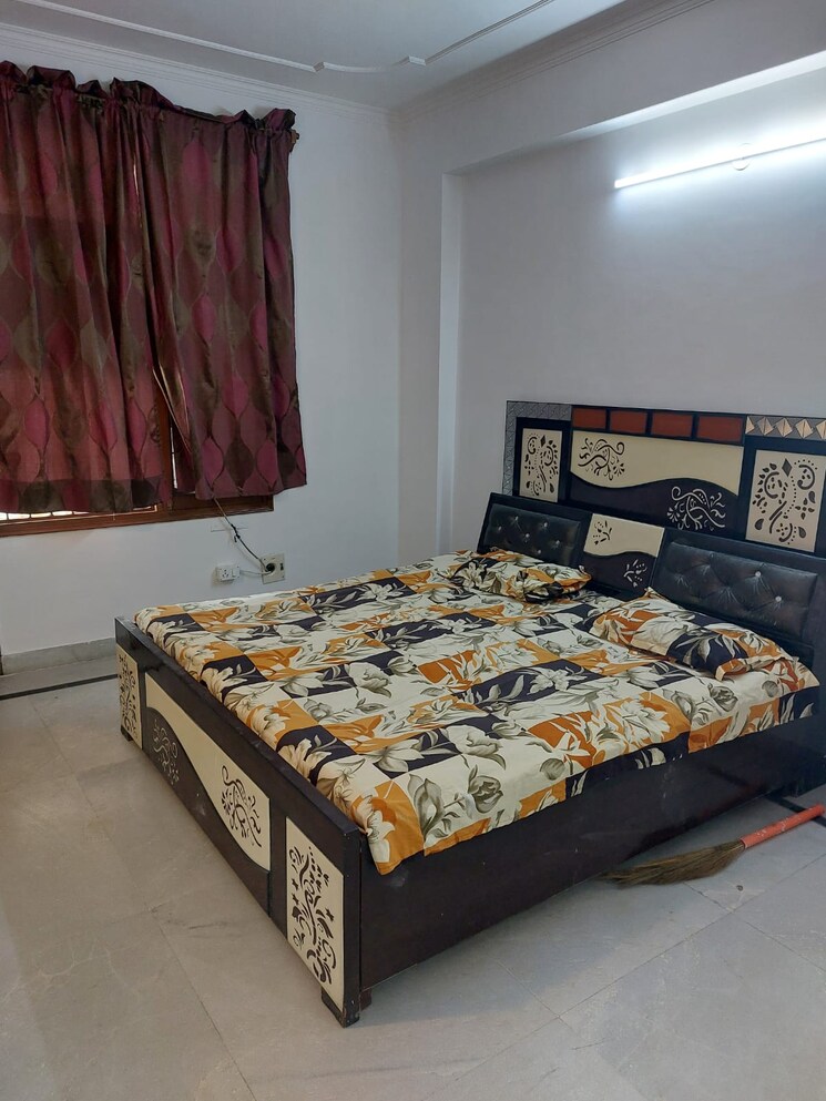 Bedroom, sector 18 dwarka 3 Bedroom 1500 Sq.Ft. Apartment In Sector 18 Dwarka Delhi 9198508