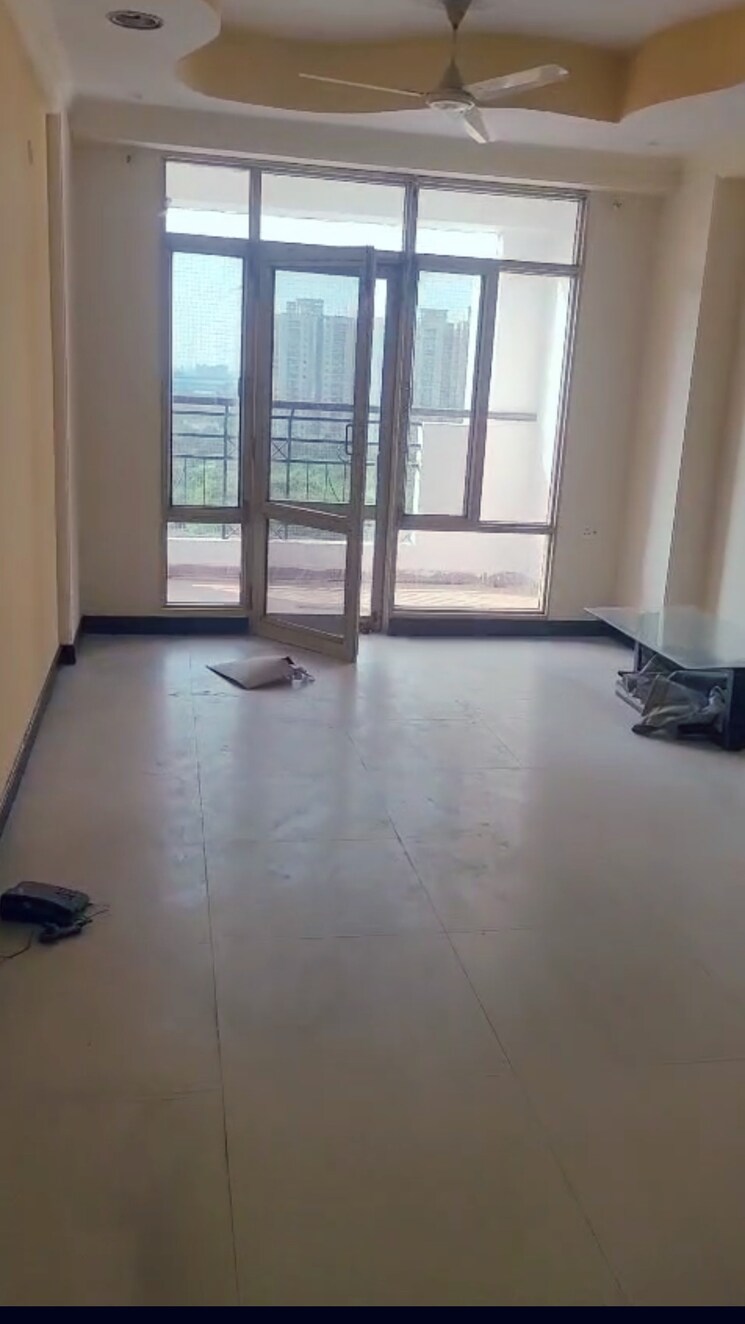 Room, coral-apartments 3 Bedroom 1650 Sq.Ft. Apartment In Ramprastha Greens Ghaziabad 9198524