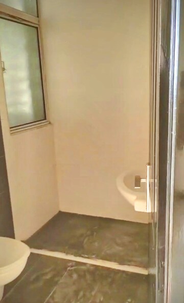 Room in 3 BHK Apartment at Coral Apartments, Ramprastha Greens – for Rent