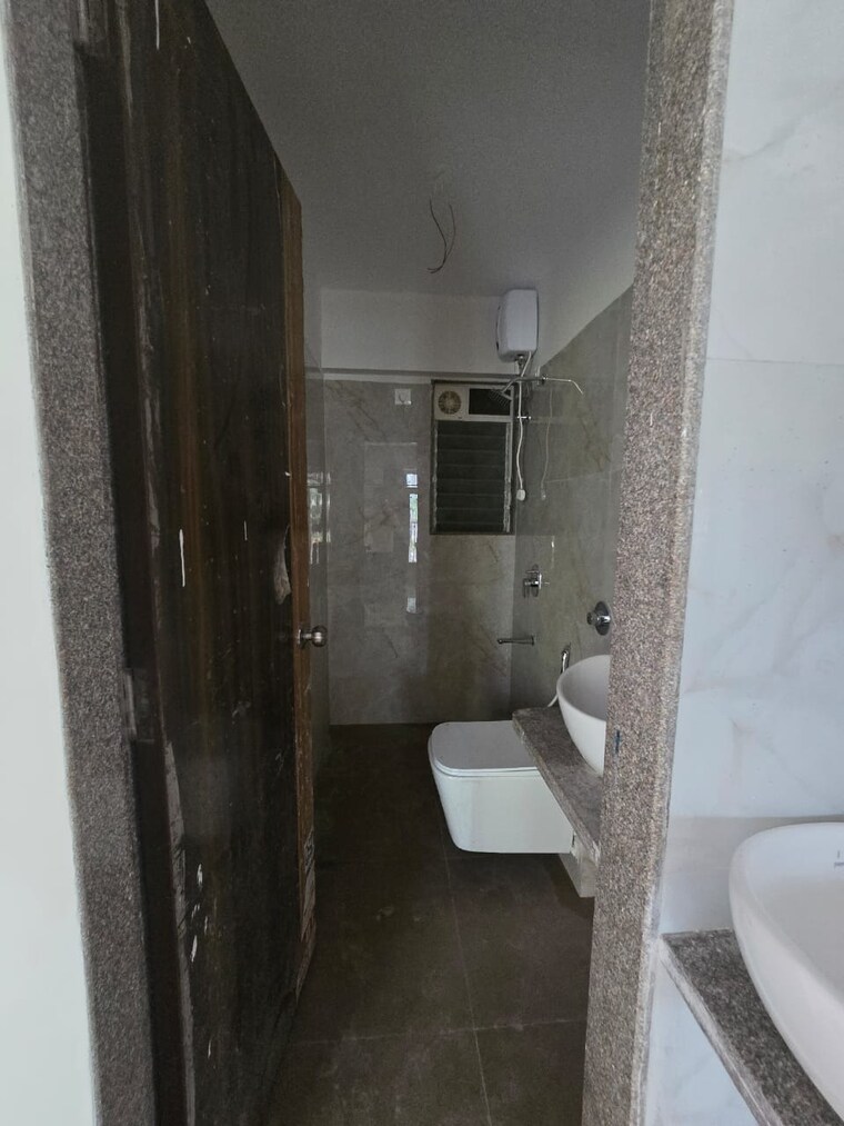 Bathroom, oxford-navrang-crystal 1 Bedroom 487 Sq.Ft. Apartment In Goregaon West Mumbai 9198530