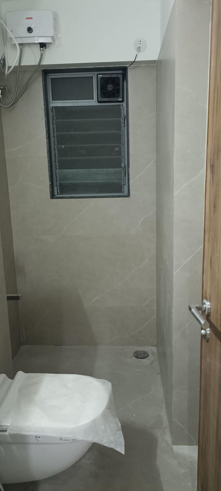 Bathroom, madhupuri-apartment 2 Bedroom 650 Sq.Ft. Apartment In Vile Parle West Mumbai 9198561