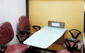 Office Space For Rent in Om Heera Panna Mall, Andheri West
