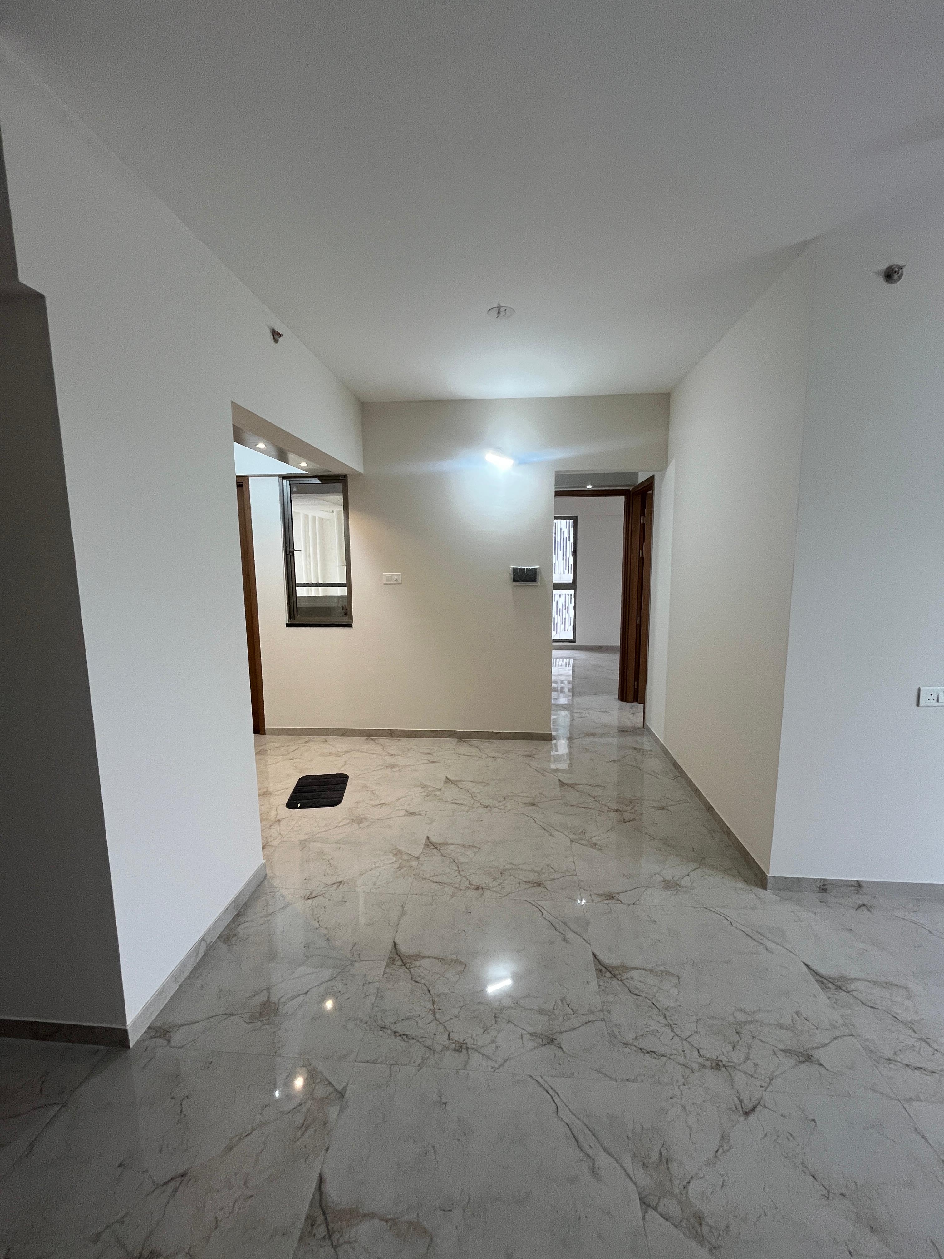 2 BHK + Extra Room Apartment For Rent in Majestique Towers