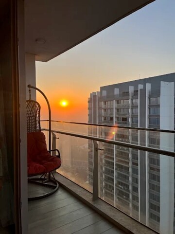 Balcony in 3 BHK Apartment at Oberoi Realty Esquire, Goregaon East – for Sale