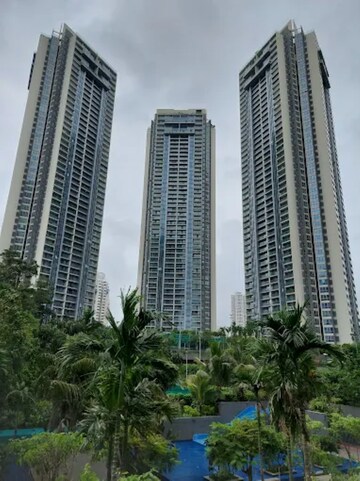3 BHK Apartment – Exterior View View at Oberoi Realty Esquire, Goregaon East - for Sale