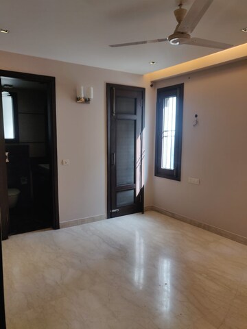 Room in 3 BHK Builder Floor at East Of Kailash – for Rent