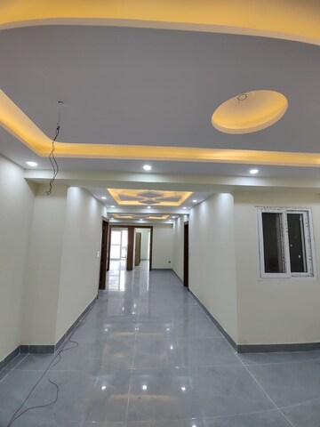 Building Lobby in 3 BHK Builder Floor at Gms Road – for Sale