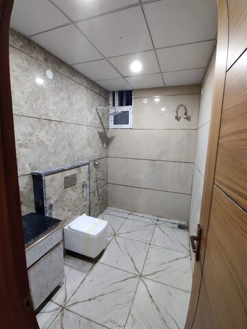 Bathroom in 3 BHK Builder Floor at Gms Road – for Sale