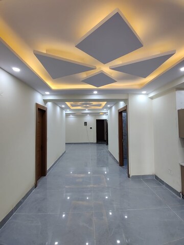 Building Lobby in 3 BHK Builder Floor at Gms Road – for Sale