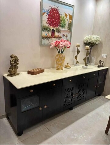 Kitchen in 4 BHK Apartment at DLF Oakwood Estate, Dlf Phase ii – for Rent