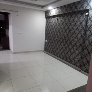 Room in 3 BHK Apartment at Nipania – for Rent