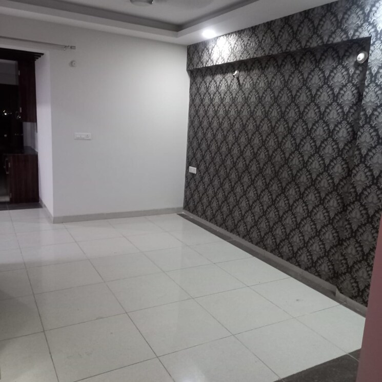 Room, nipania 3 Bedroom 1850 Sq.Ft. Apartment In Nipania Indore 9198724