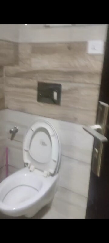 Master Bedroom in 2 BHK Builder Floor at Kalkaji – for Rent
