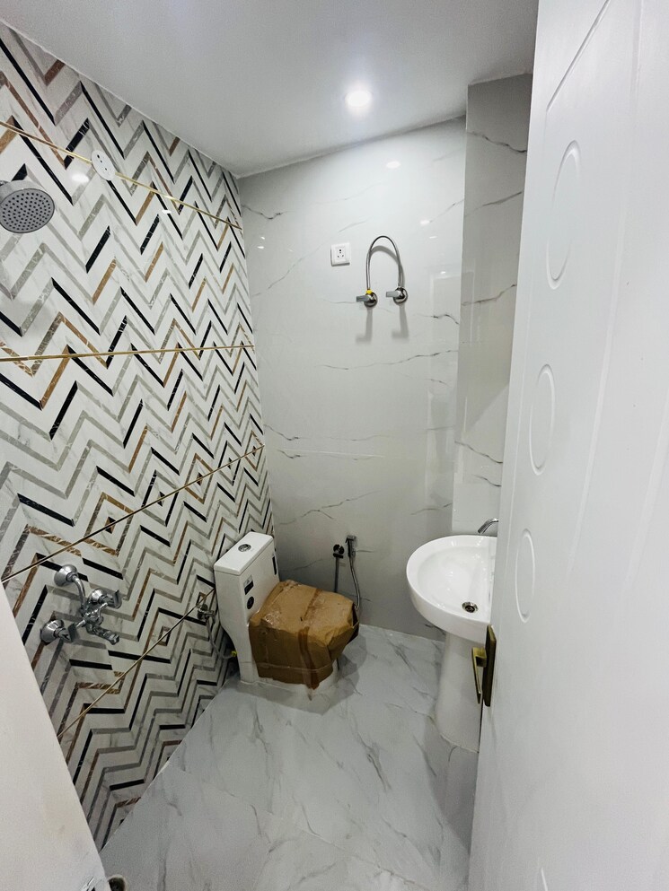 Bathroom, chandrabani 3 Bedroom 100 Sq.Yd. Independent House In Chandrabani Dehradun 9198723
